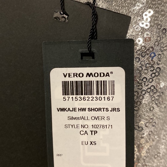 VERO MODA Women’s High Waist VMKAJE HW Shorts Sequin silver SHORTS Size XS - Picture 6 of 8